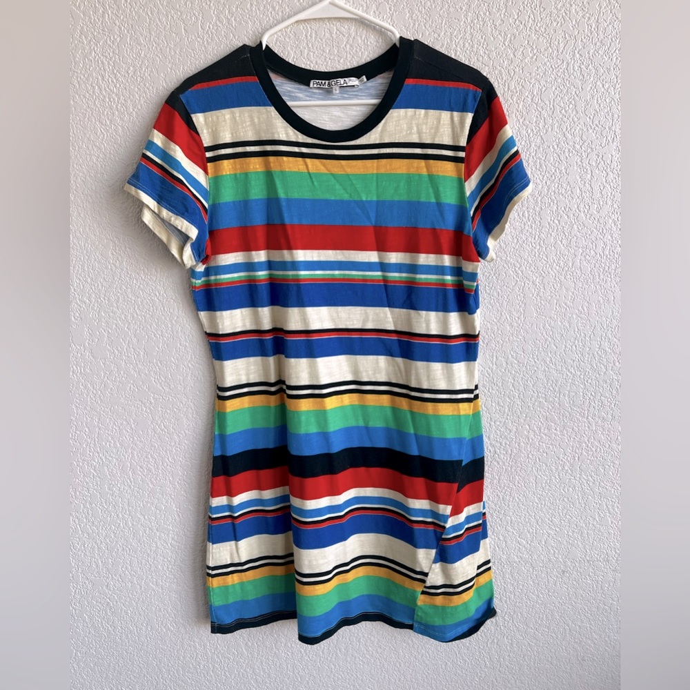 Pam and Gela. Never worn. Great condition. Size L